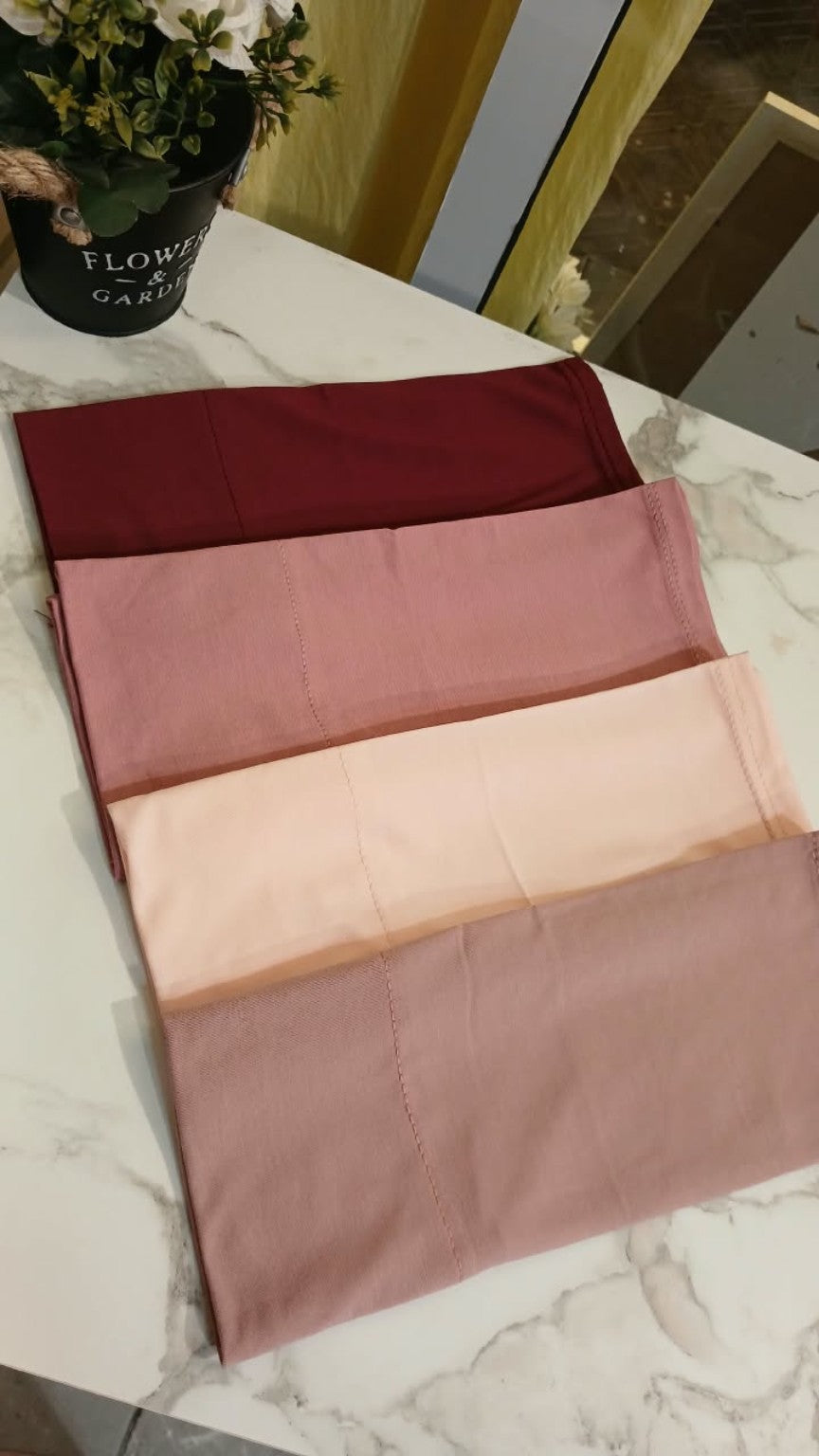 Pink and burgundy cotton undercaps
